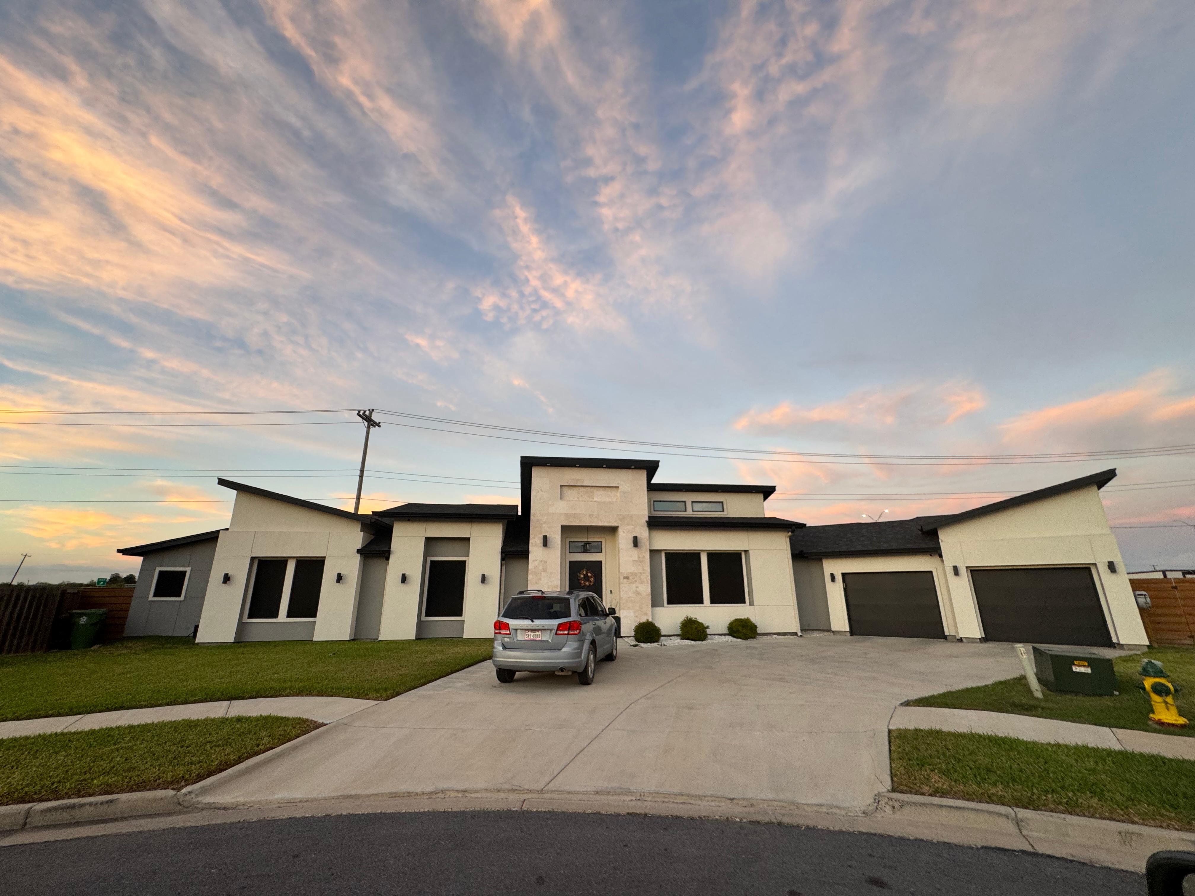 Modern Tower Residence - Image 2